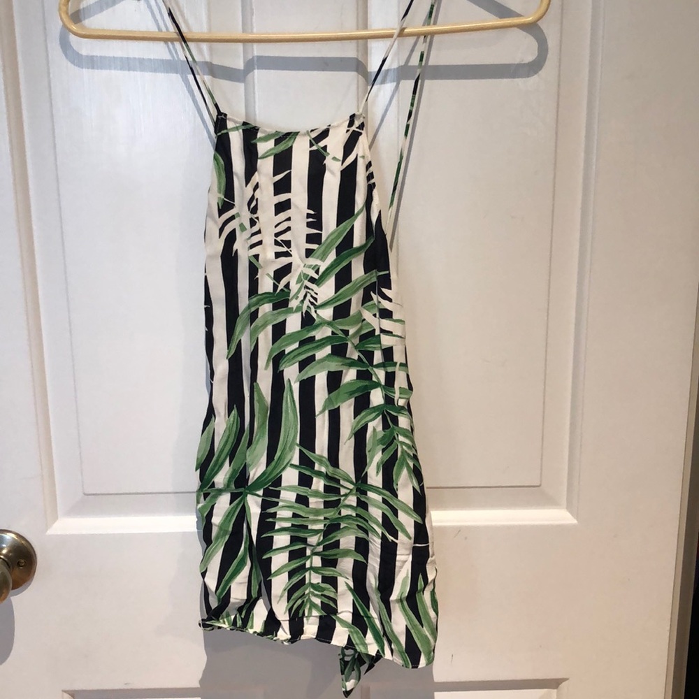 Printed tie in the back tank